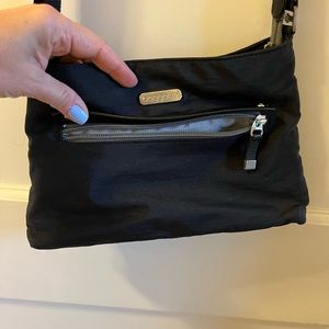 GUC Black Baggalini crossbody bag. 2+ items BUNDLE AND SAVE